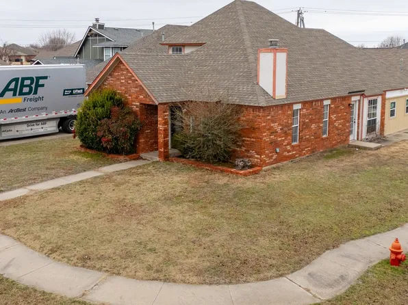 1801 SW 24th St, Moore, OK 73170