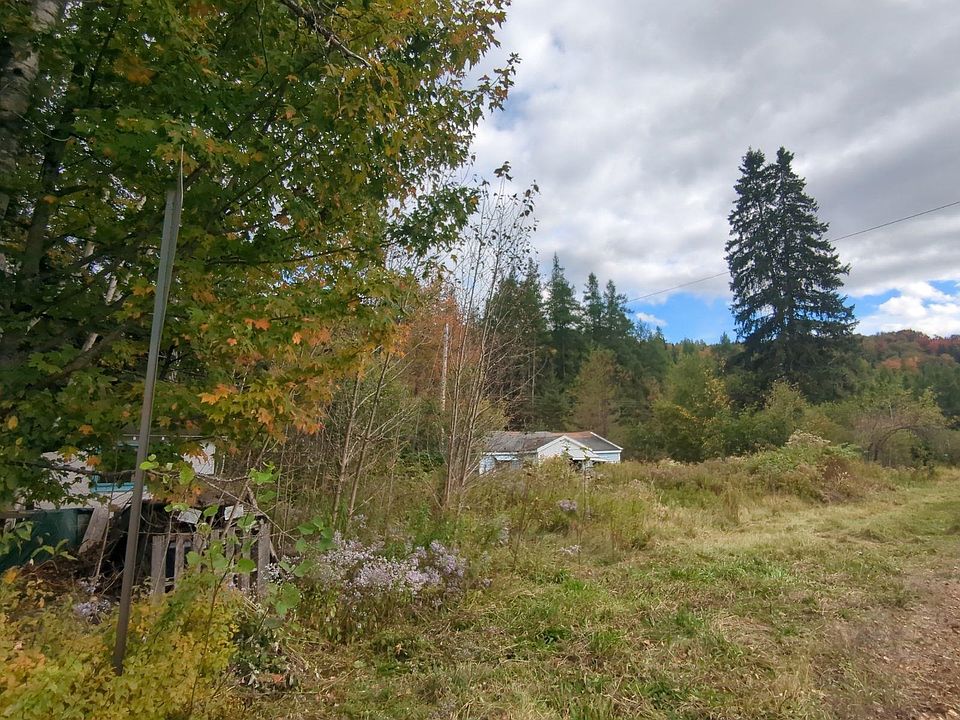 2nd image of 200 Hollow Road