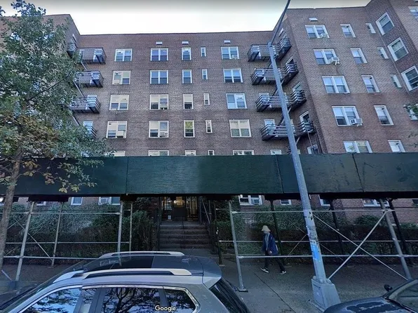 42-40 Bowne St #6A, Queens, NY 11355
