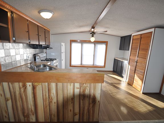2nd image of 410 Forest Blvd