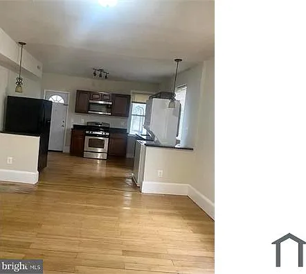 2648 Lehman St — Photo 2