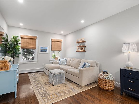 2nd image of 17 Cordis St #1