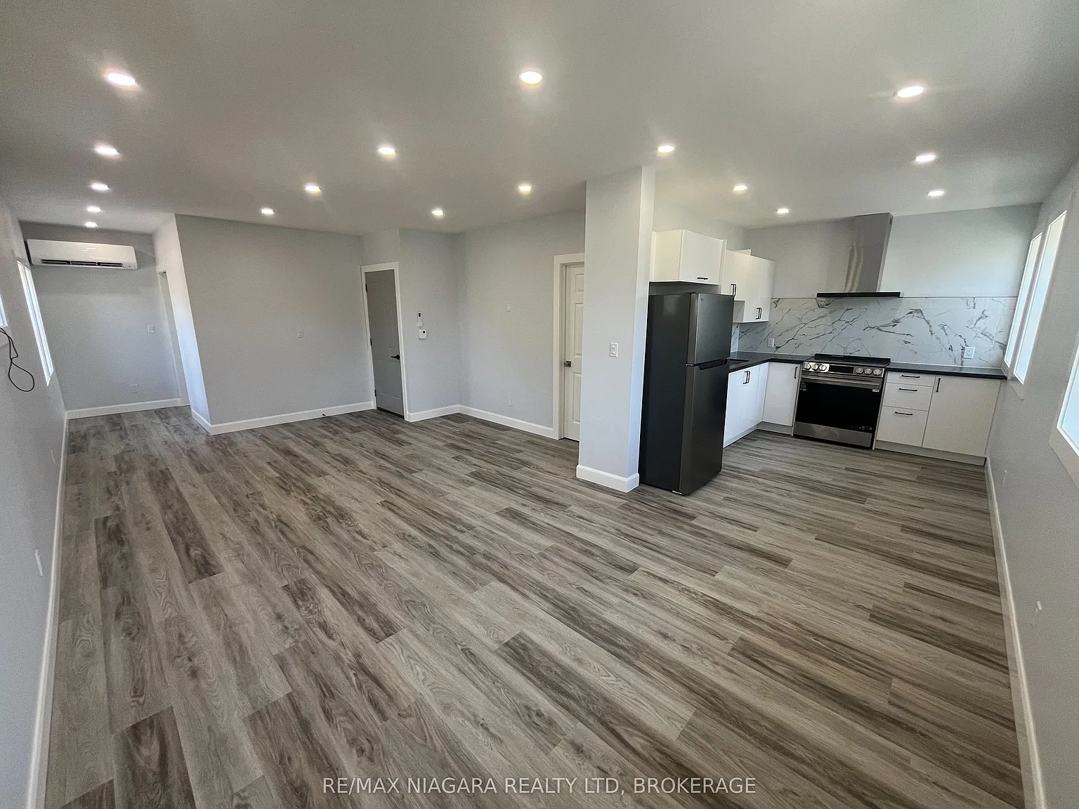1 bed, $1,600 — Photo 2