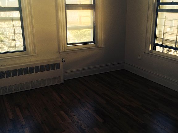 3rd image of 63 Wyckoff Ave APT 3B