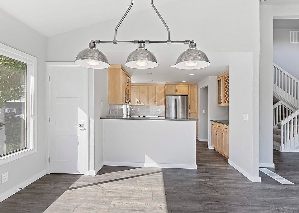 3413 161st Pl SE Bellevue, WA, 98008 Apartments for Rent Zillow