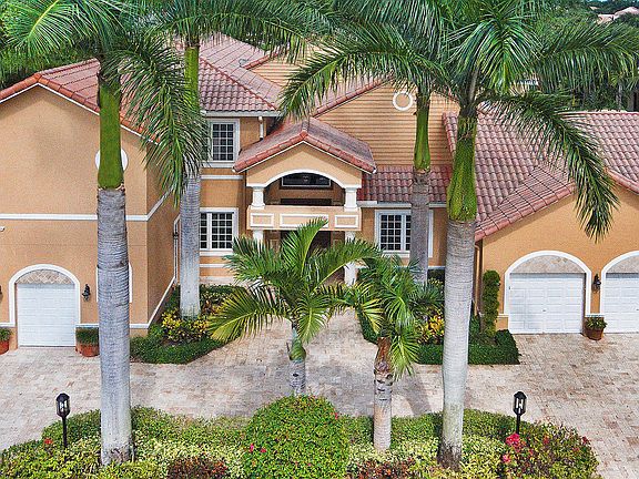 Home For Sale In Boca Grove