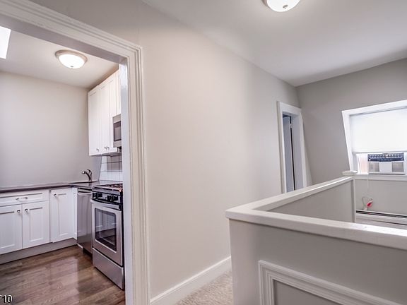 5th image of 47 Ridgedale Ave