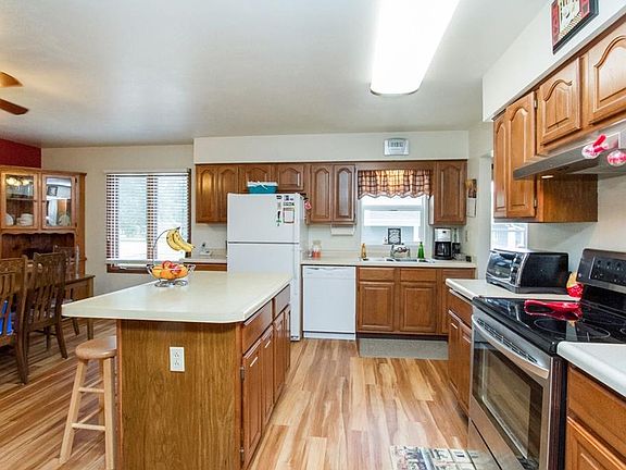 4th image of 438 Park Avenue Cir