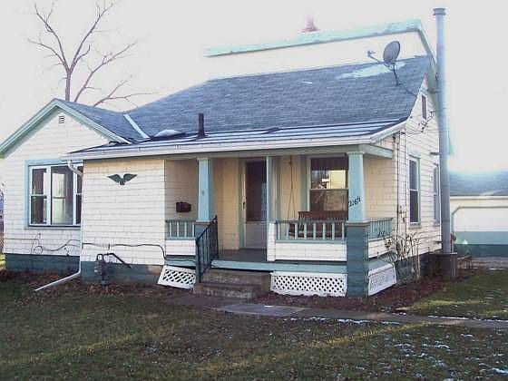 1st image of 216 1/2 Delaware Ave