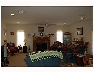 3rd image of 4509 Lawndale Dr