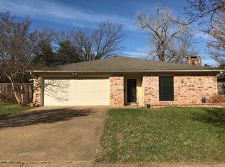 2813 W Oakdale Rd, Irving, TX 75060