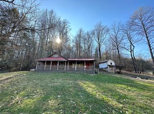 393 Big Ivy Rd, Purlear, NC 28665