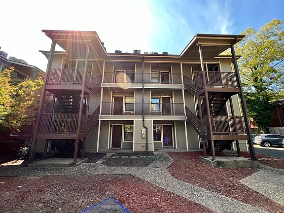 3rd image of 518 E 7th St APT 15