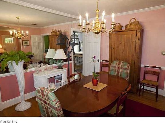 5th image of 1227 Westminster Ave