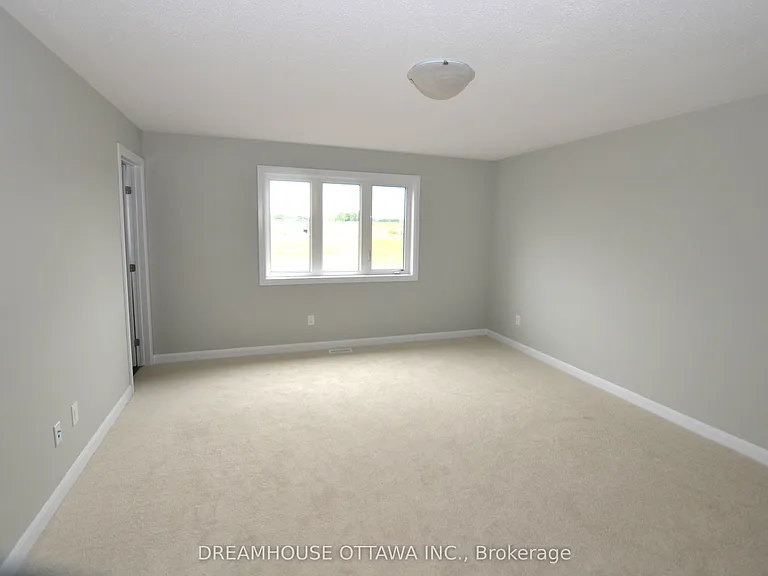 326 Gisborne Pl — Photo 15