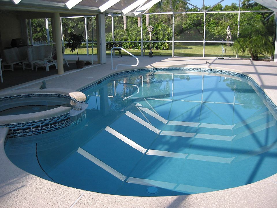 Refinished Diamond Brite pool 7/08