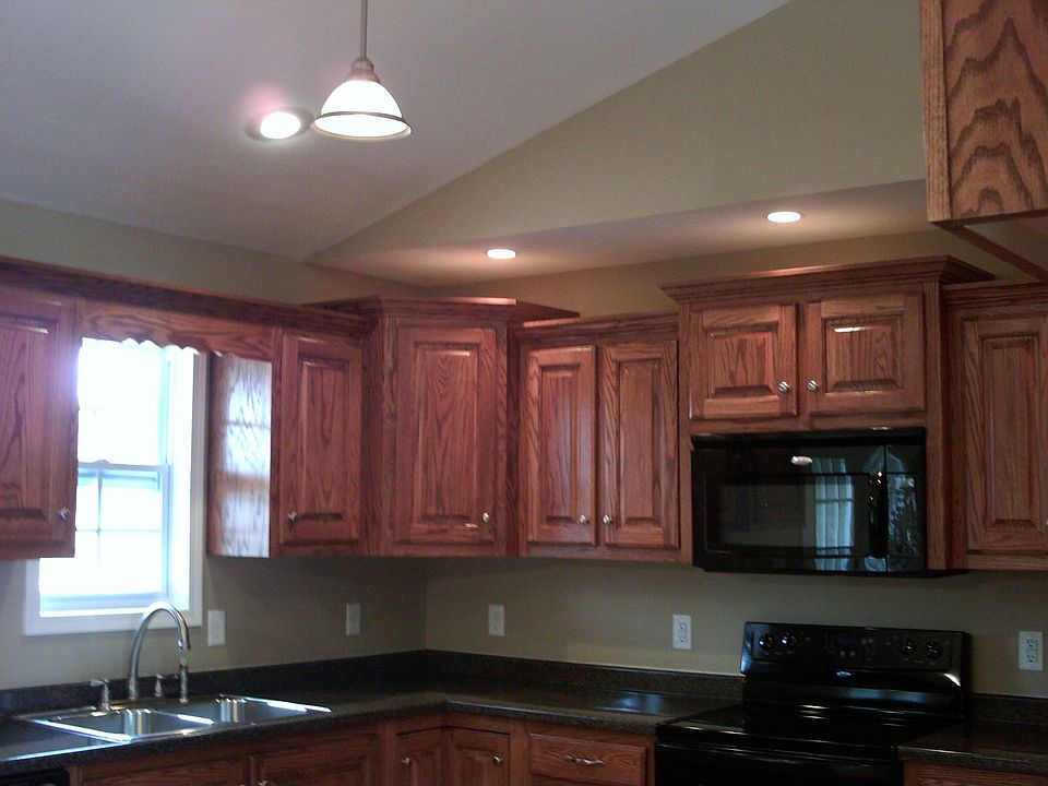 2nd image of 46 Chase Ln