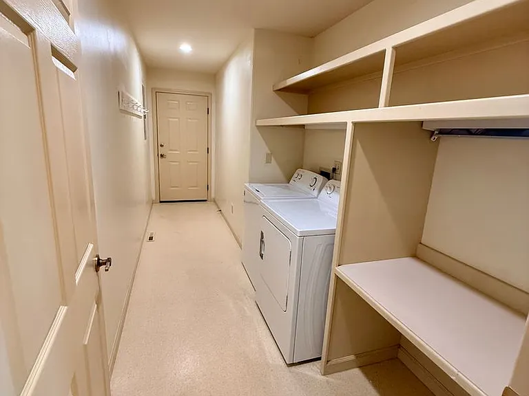405 Overbrook Dr #9 — Photo 8