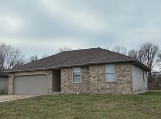 891 S Natalie Ave, Springfield, MO 65802