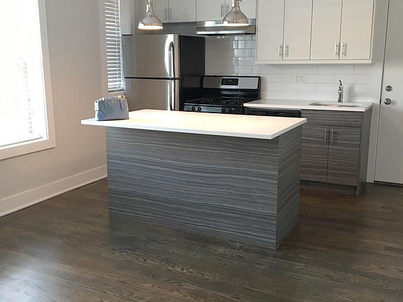 2nd image of 3917 N Janssen Ave #2N