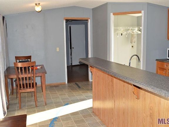 3rd image of 16489 Pailette St