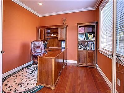 5th image of 5125 Highland Dr SE