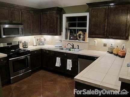 Living Room
						:
						Built-ins, fireplace. surround sound and a light dimmer.