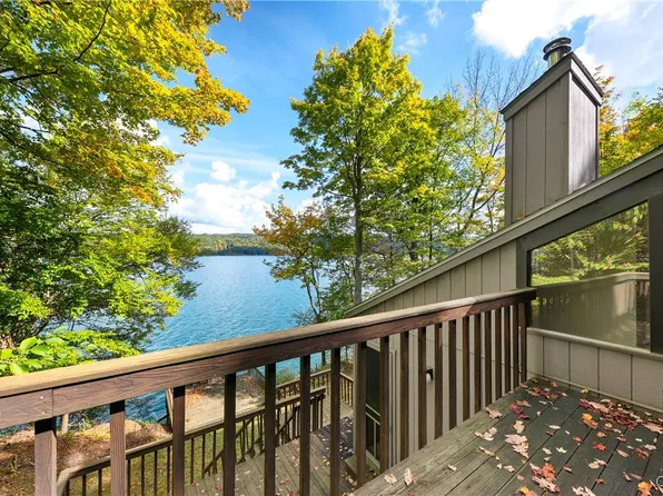 209 Hemlock Holw, Skaneateles, NY 13152