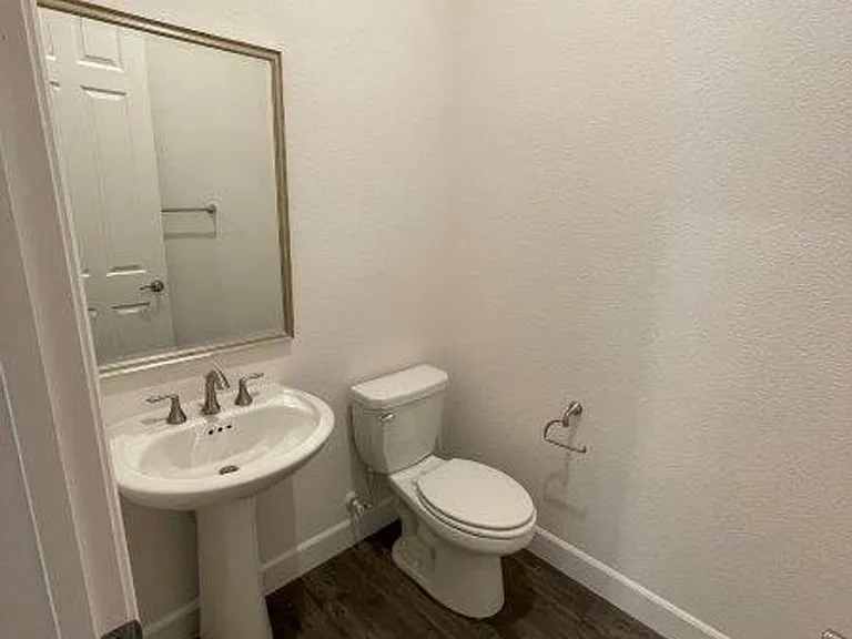 10463 Arnado St — Photo 37