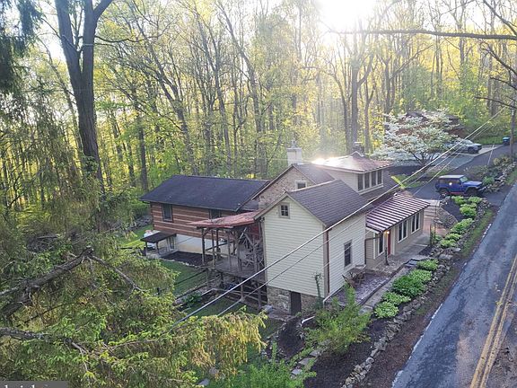 2nd image of 45 Wetzel Rd