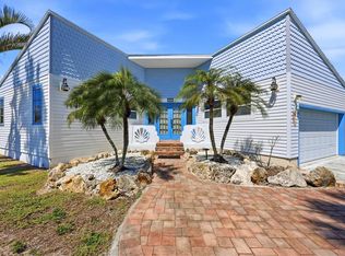 1052 Kant St, Englewood, FL 34224