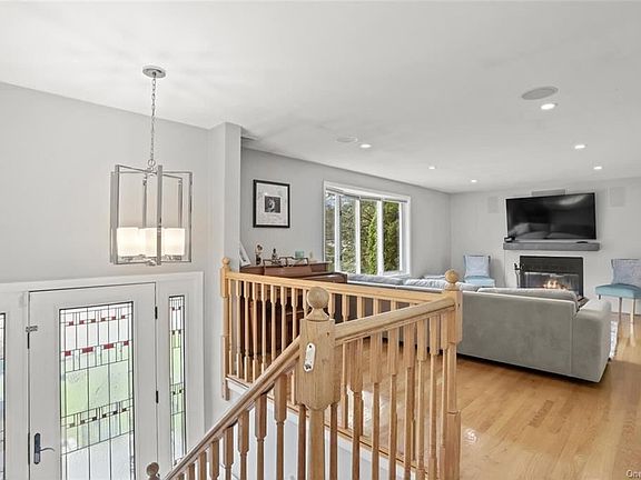 2nd image of 140 Tate Ave