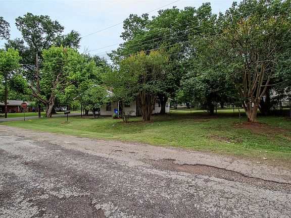 5th image of 506 W Elm St