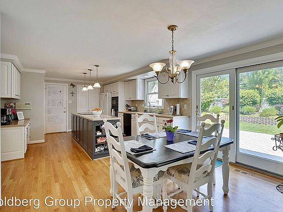 5th image of 7513 Tarpley Dr