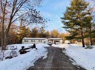 3 Littles Ln, Nobel, ON P0G1G0