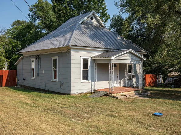 309 S Golden St, Jerico Springs, MO 64756