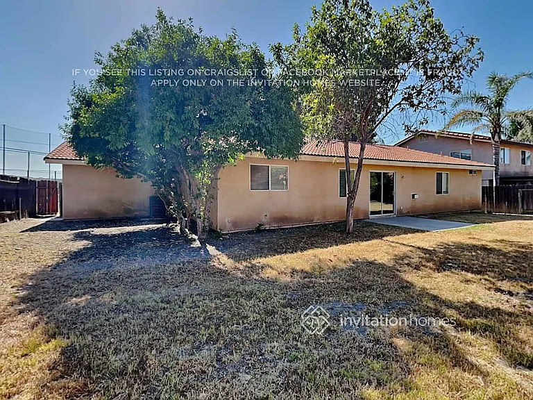 2628 N Maple Ave — Photo 19