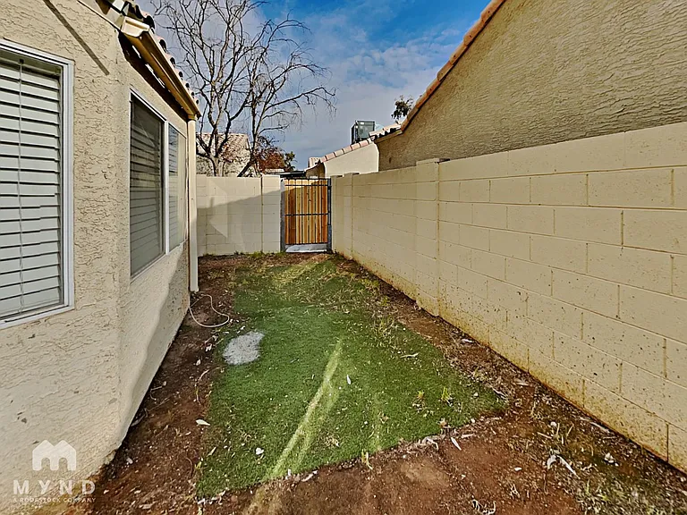 8520 W Palm Ln #1093 — Photo 16