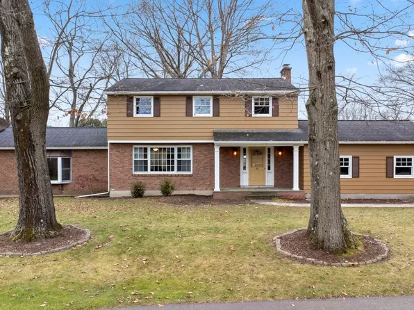 14 Cherry Ln, Binghamton, NY 13901