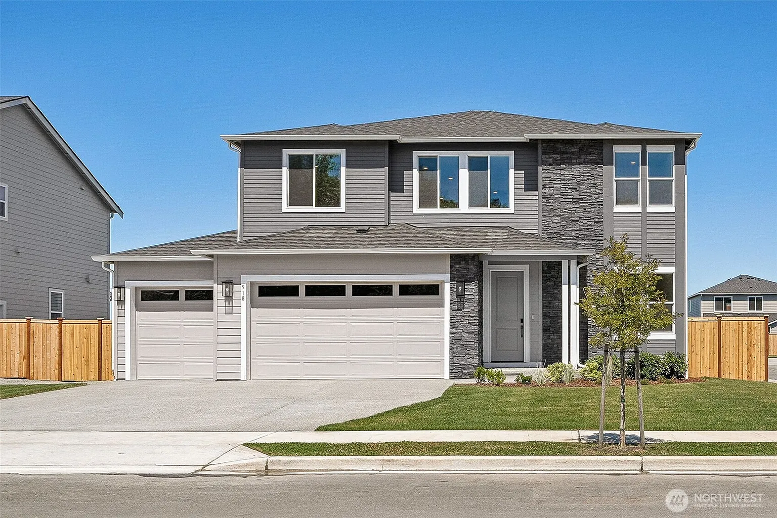 918 Lucas Avenue #18 photo 1