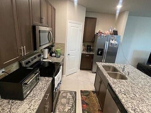 2nd image of 5688 Mentmore Dr