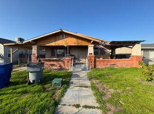 1043 N Thorne Ave, Fresno, CA 93728