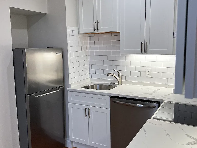 13 Anderson St #1 — Photo 1