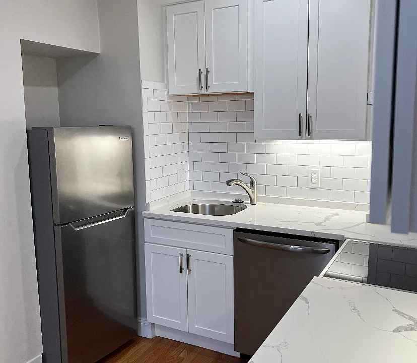 13 Anderson St #1