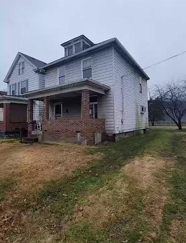 2nd image of 1639 Henrici St