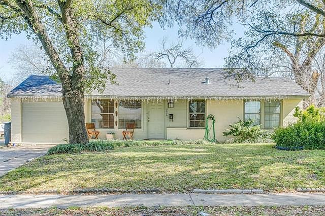 1st image of 2404 Salerno Dr