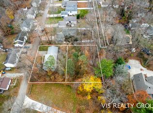 14928 Minetta Ave, Spring Lake, MI 49456