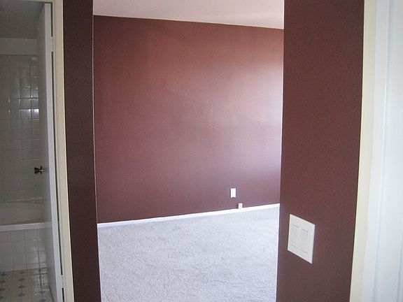 4th image of 18411 Hatteras St Unit 126