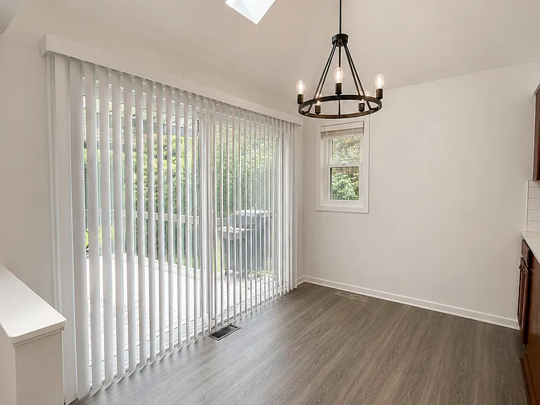 793 Collingwood Dr — Photo 9