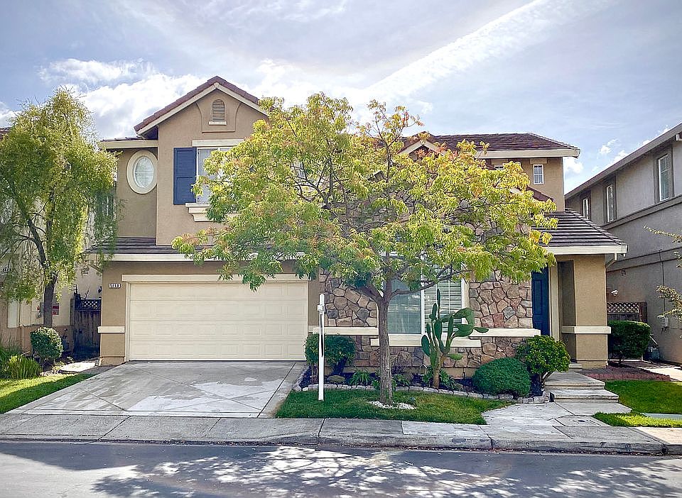 1st image of 5468 Bellevue Cir